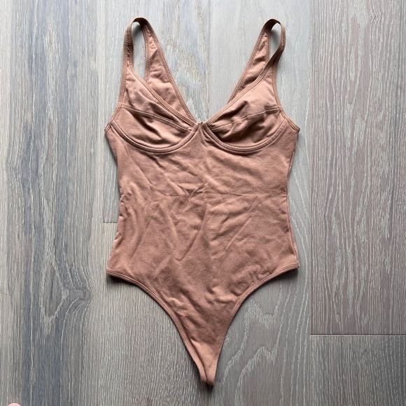 ARITZIA Cotton Bustier Bodysuit - Picture 1 of 3